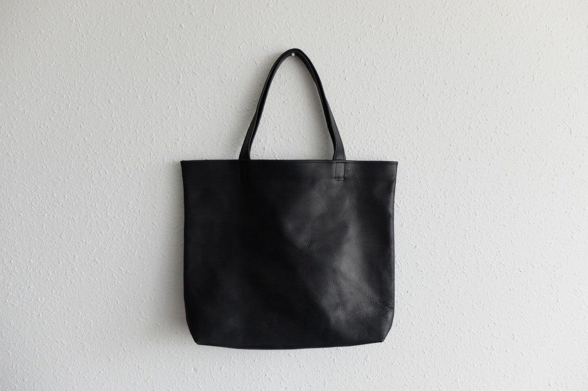 Made-to-order] Leather tote bag black <S horizontal> – PINT_MN