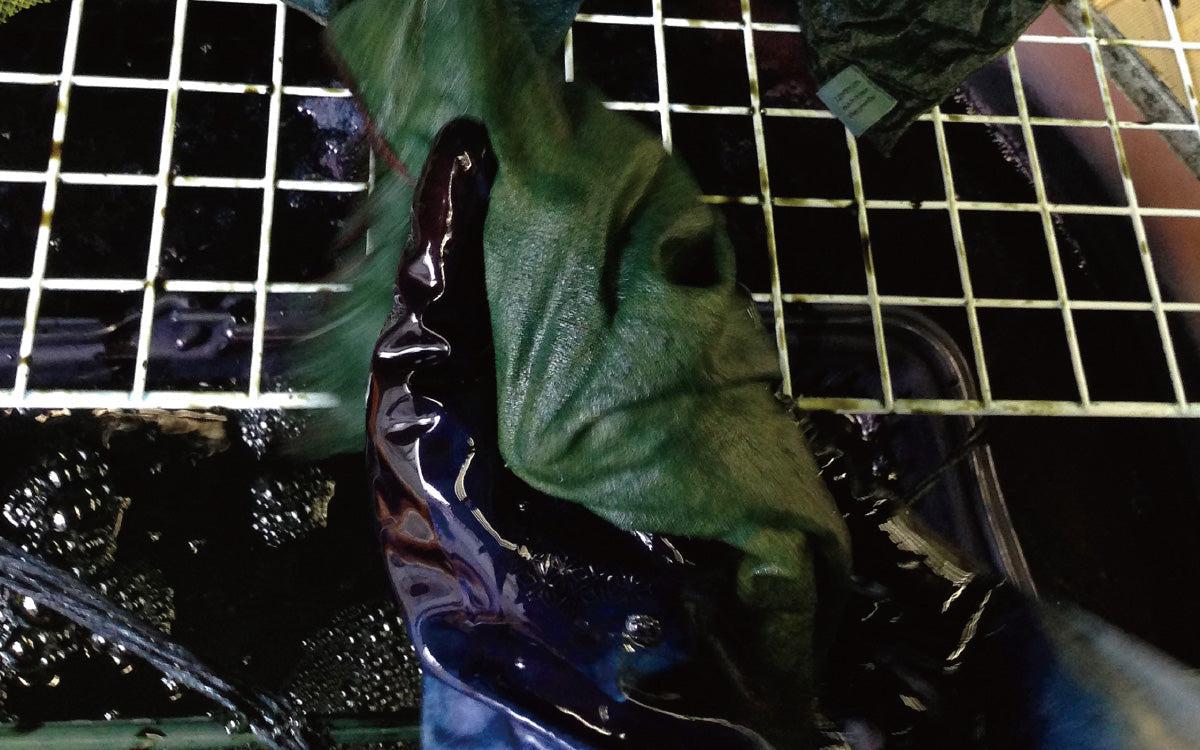 【1点限定】本藍染め麻風呂敷 小(グラデーション)