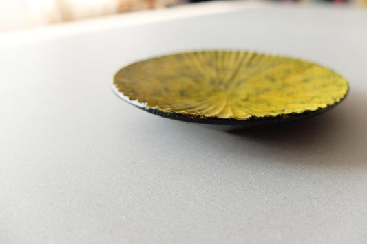 ハツリ小皿 タモ|漆塗り 黄×黒