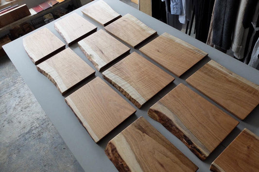 くるみの木のカッティングボード　ストック木材を使った数量限定バージョン