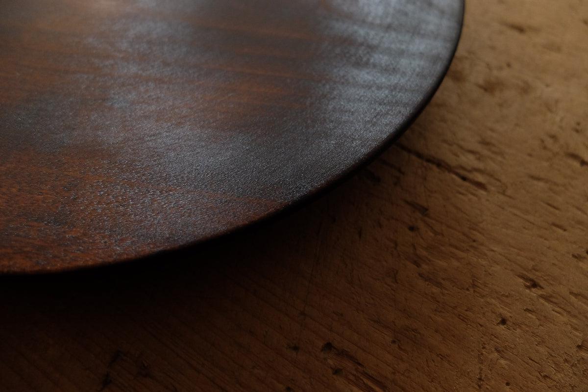 拭き漆のろくろ挽きの木皿　栃の木　24cm