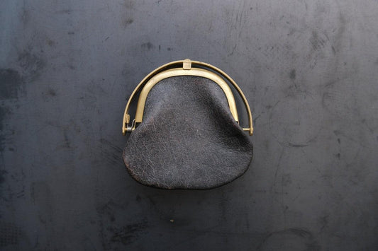 coin case <本州鹿革 鉄媒染>