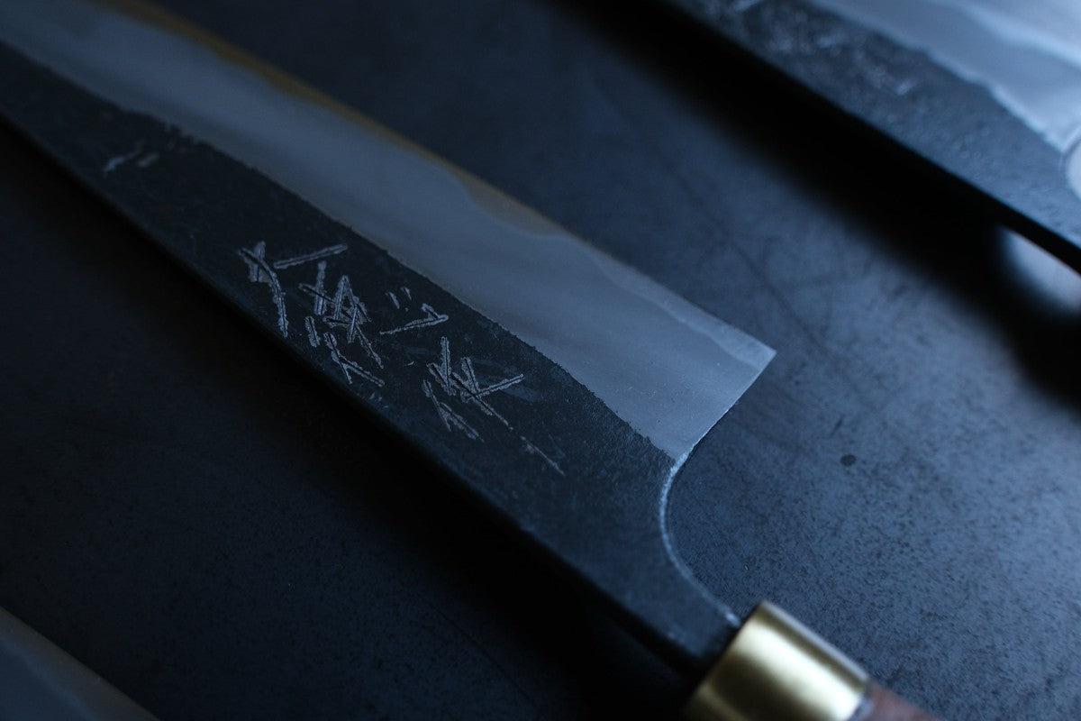 黒打ち牛刀 240mm 赤畠大徳