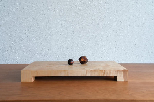 無垢材の切出し脚付き台 ハードメープル オイル仕上げ <2>