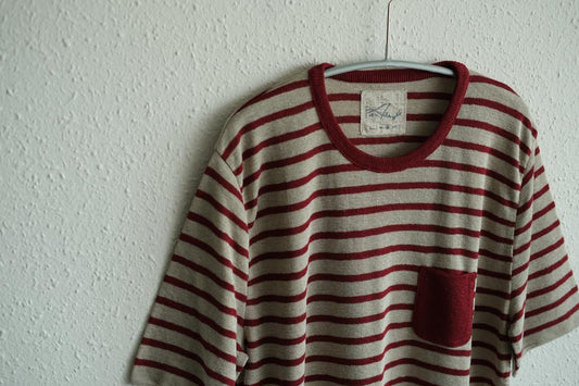 リネンニットボーダー半袖プルオーバー|メンズ|生成×エンジ