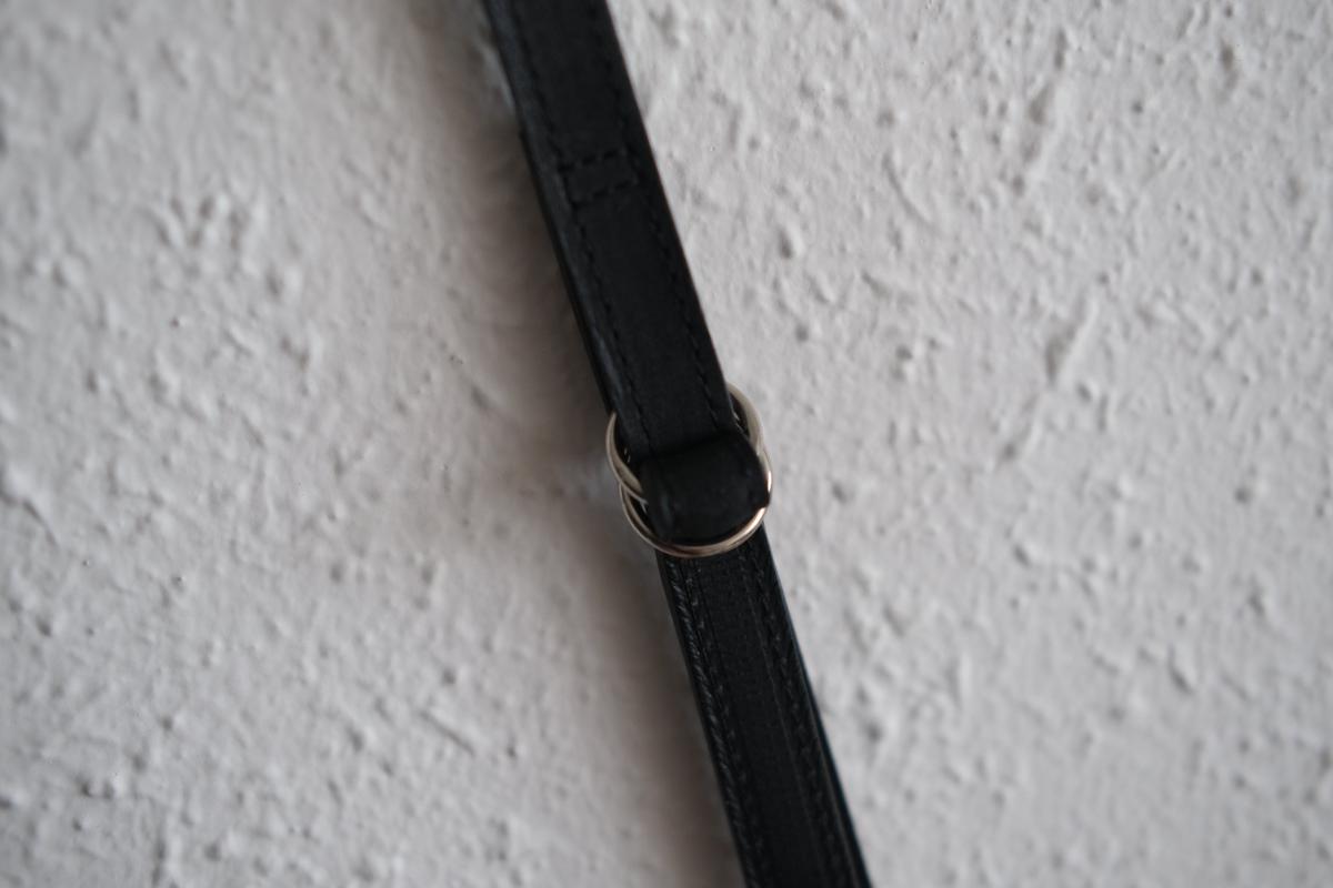 レザーショルダーバッグ black ＜XS＞ フタつき
