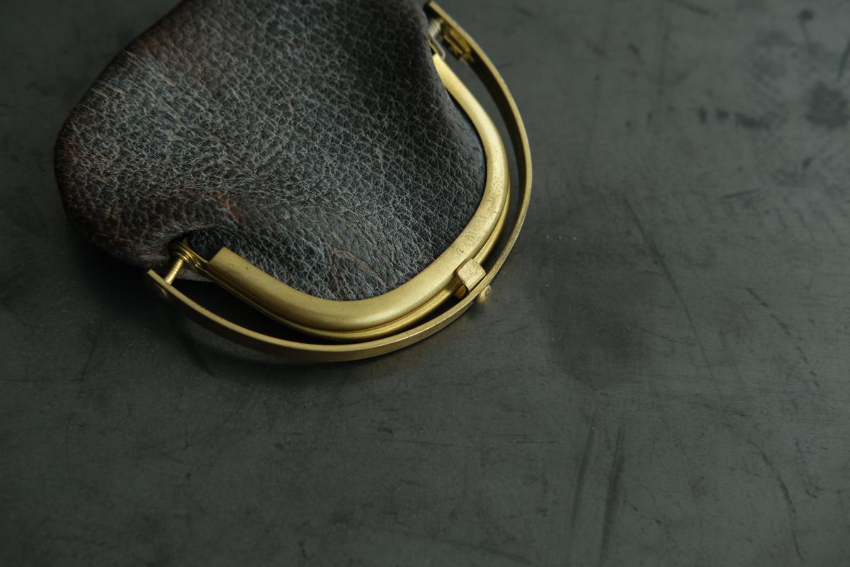 coin case ＜熊革 鉄媒染＞