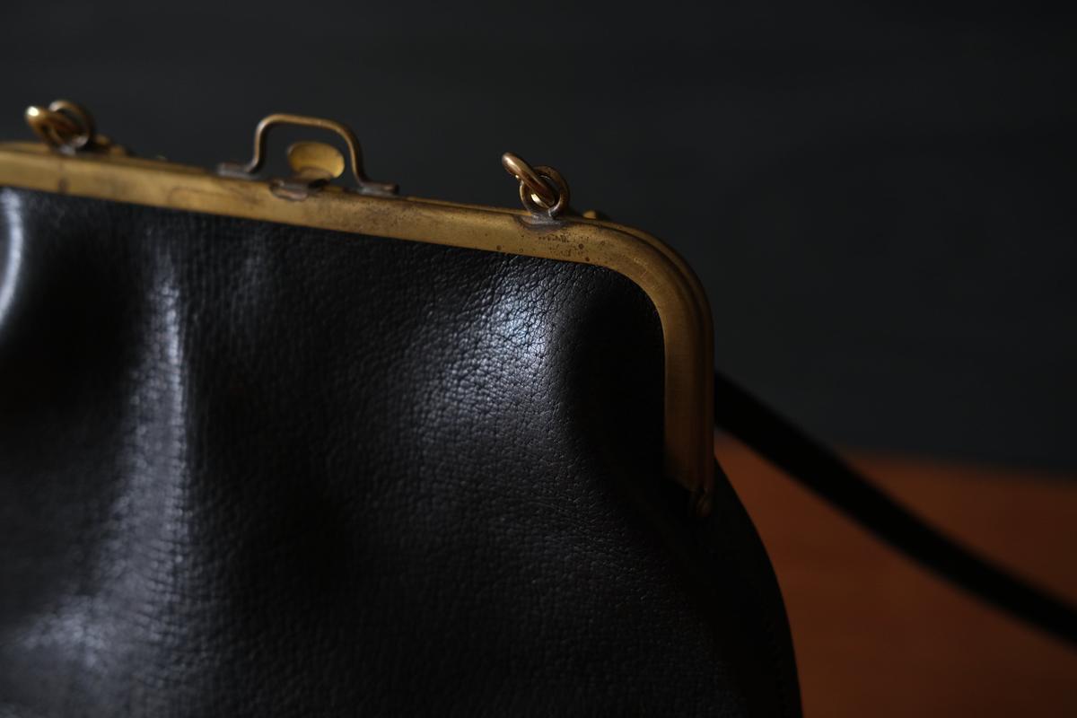 frame porch SHO-61 ＜豚革 黒＞ マスタードストライプ裏地