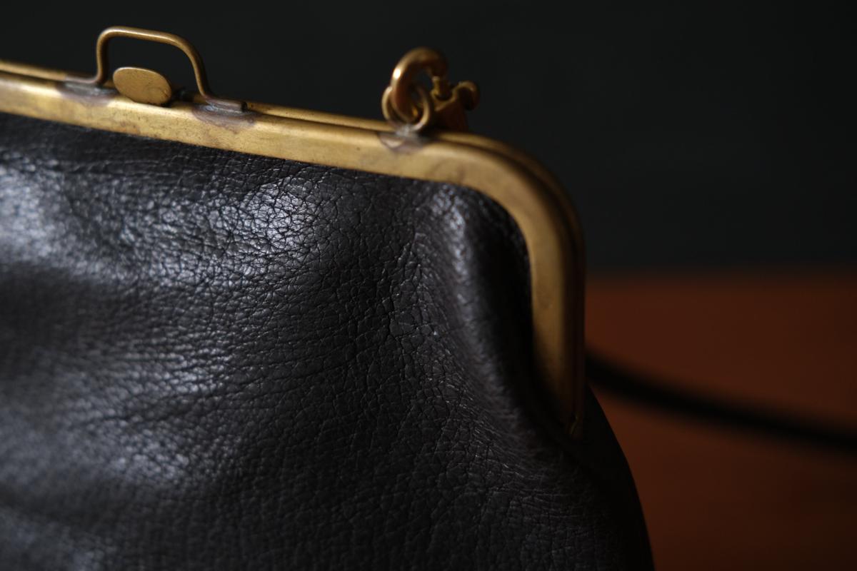 frame porch SHO-61 ＜豚革 黒＞ マスタードストライプ裏地