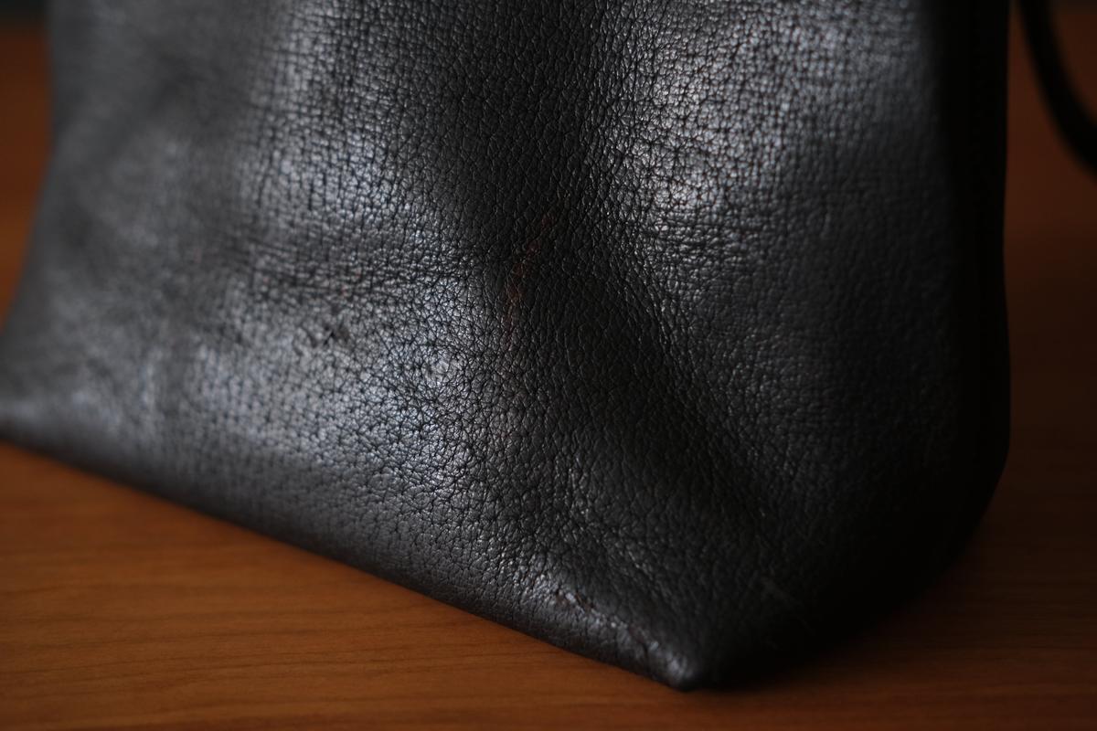 frame porch SHO-61 ＜豚革 黒＞ マスタードストライプ裏地