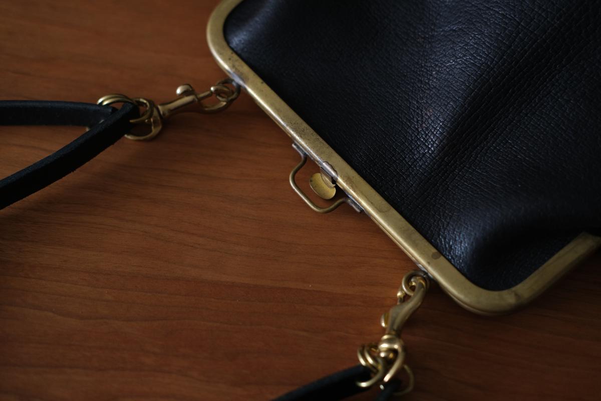 frame porch SHO-61 ＜豚革 黒＞ マスタードストライプ裏地