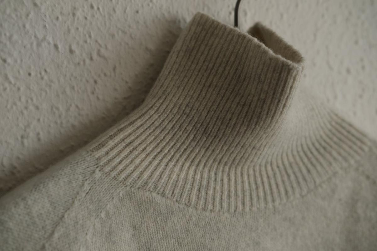 MITTAN / ウルグアイウールタートルセーター 薄灰 KN-34 / unisex