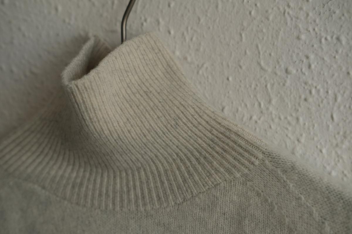 MITTAN / ウルグアイウールタートルセーター 薄灰 KN-34 / unisex