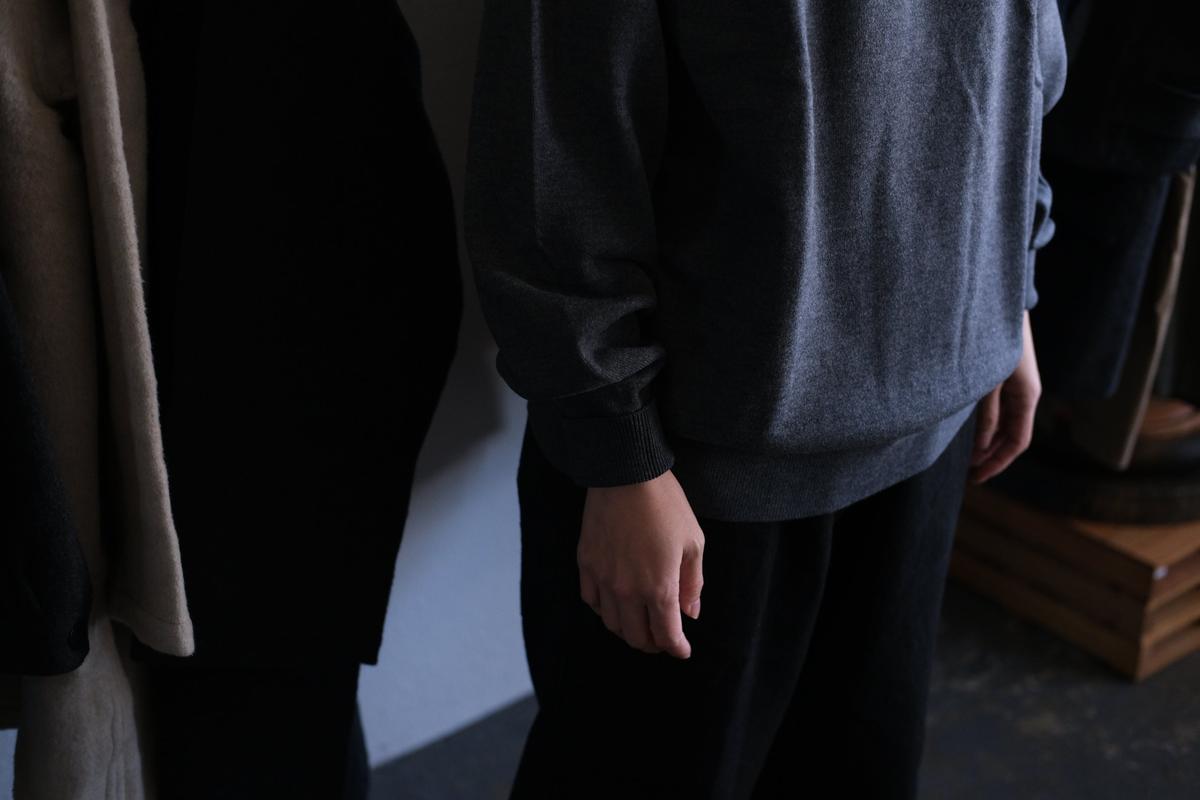 MITTAN / スーパー180'sウールタートル 灰 KN-37 / unisex