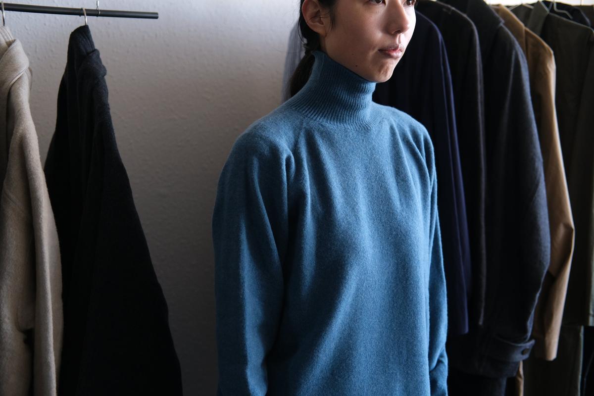 MITTAN / ウルグアイウールタートルセーター 浅葱 KN-34 / unisex