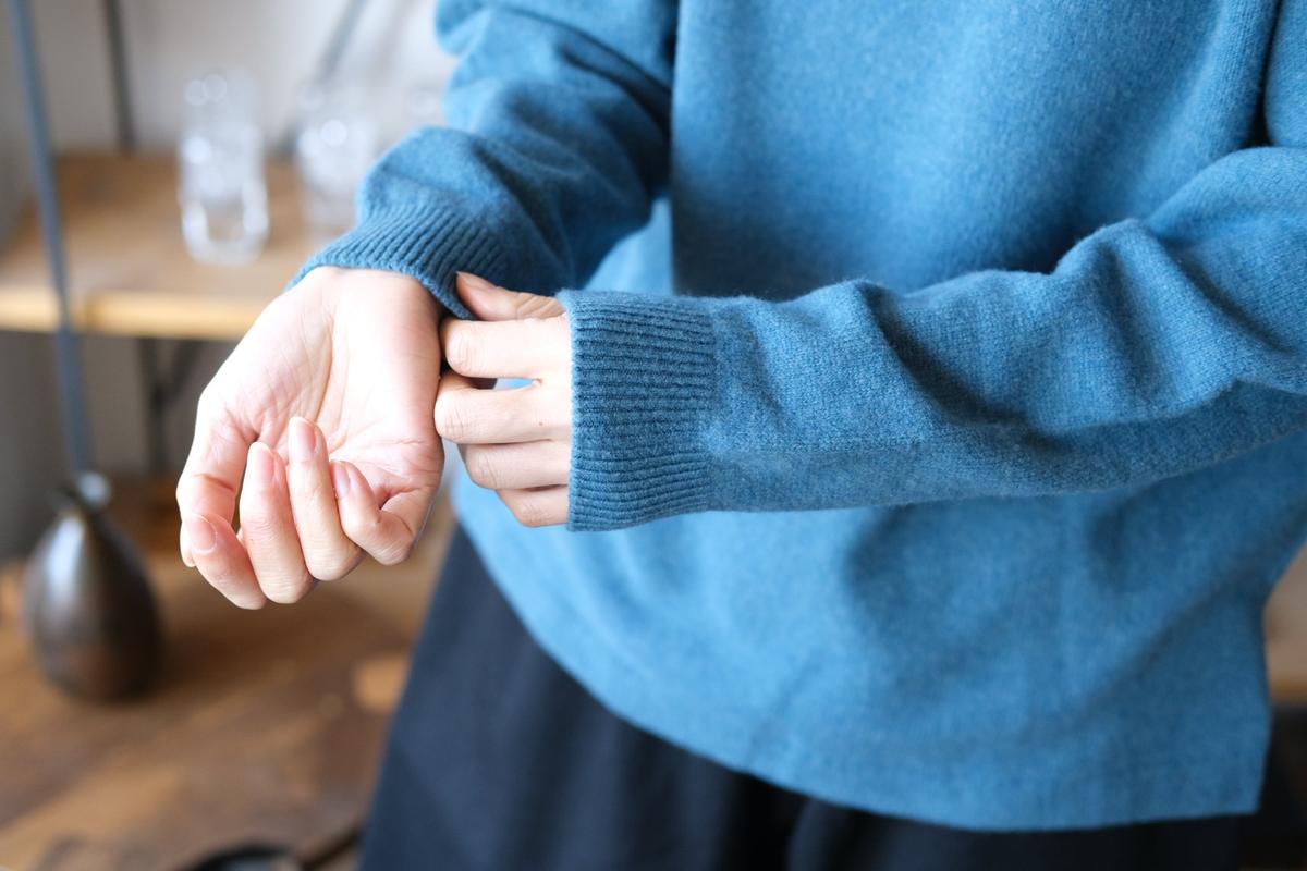 MITTAN / ウルグアイウールタートルセーター 浅葱 KN-34 / unisex