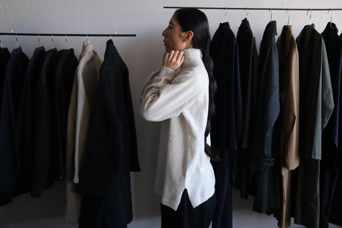 MITTAN / ウルグアイウールタートルセーター 浅葱 KN-34 / unisex