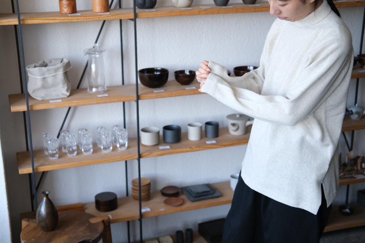 MITTAN / ウルグアイウールタートルセーター 浅葱 KN-34 / unisex