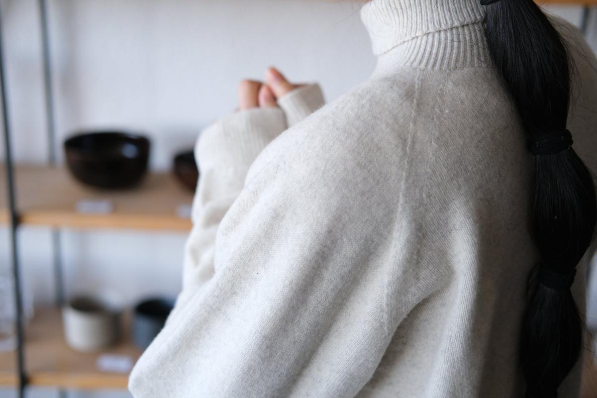 MITTAN / ウルグアイウールタートルセーター 薄灰 KN-34 / unisex