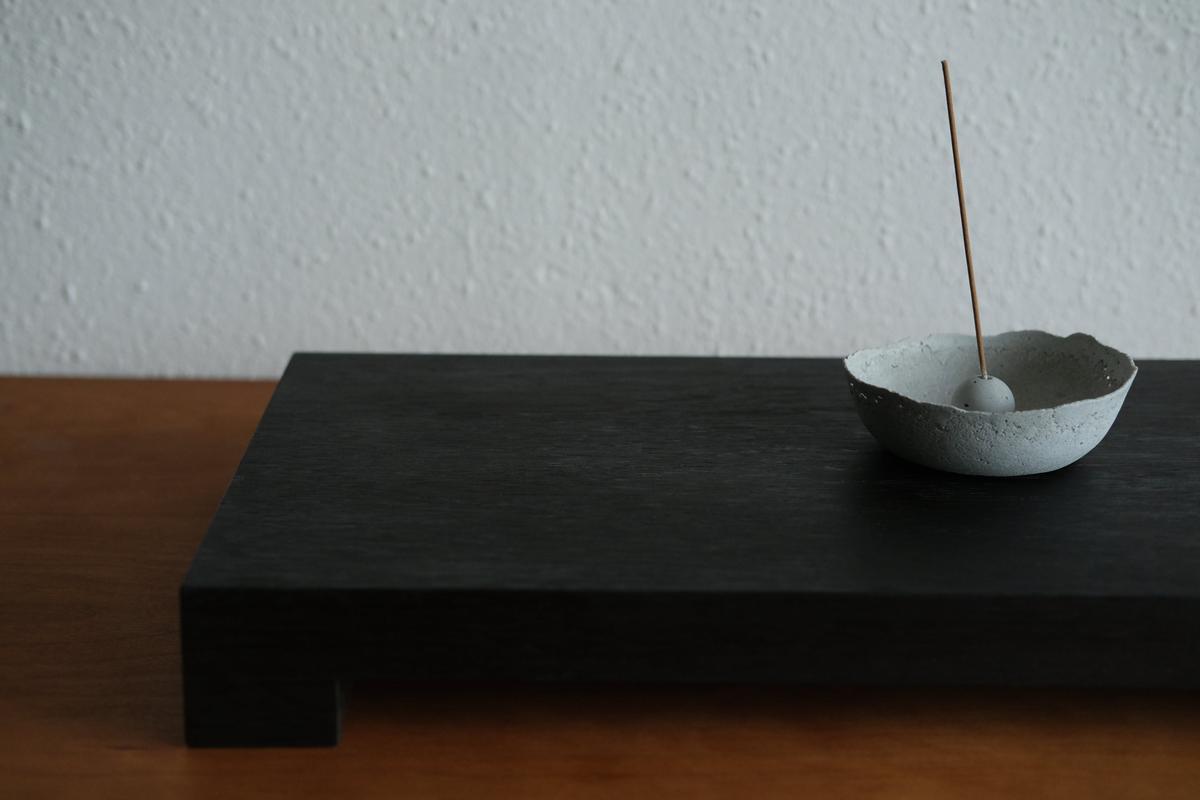 無垢材の切出し脚付き台 ウェンジ オイル仕上げ ＜5＞