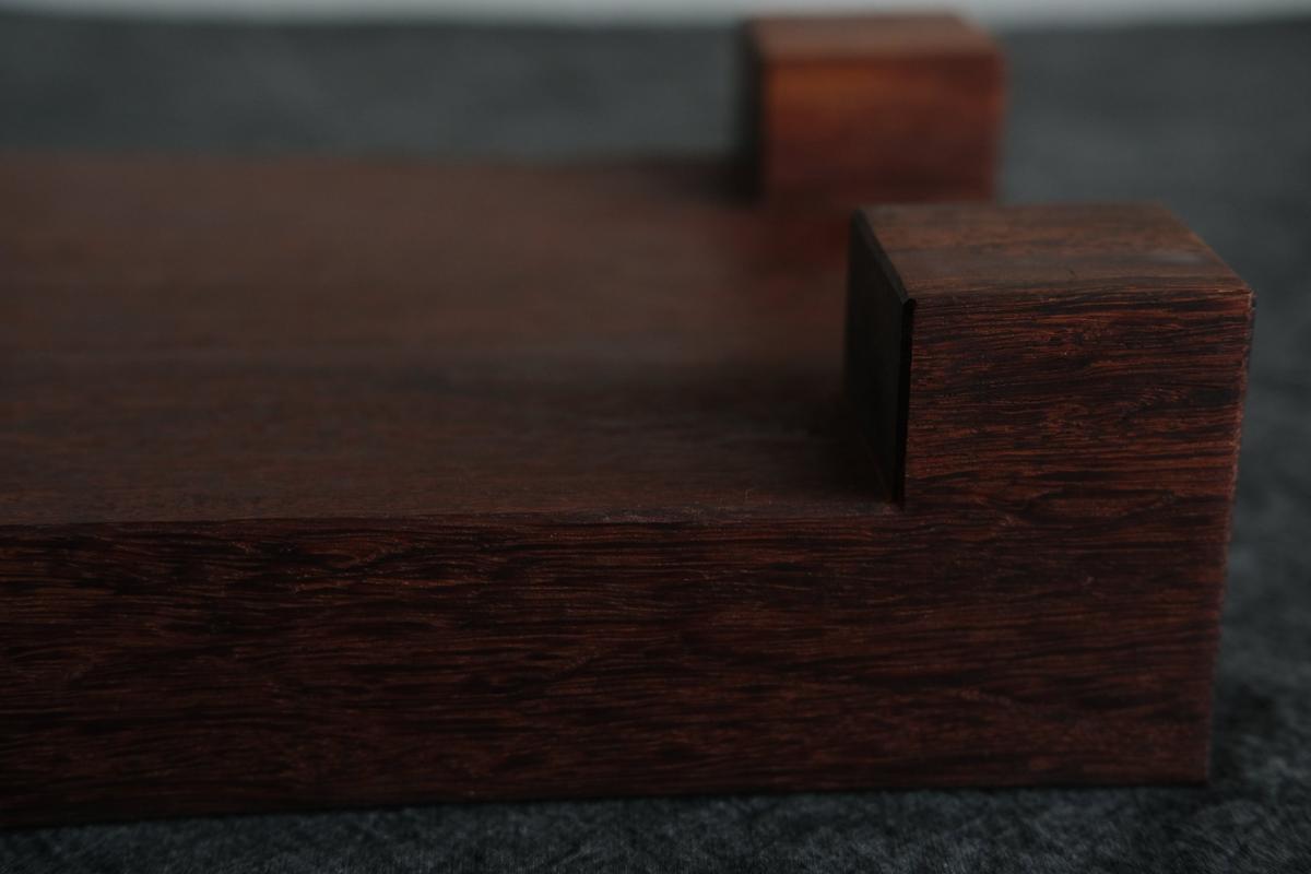 無垢材の切出し脚付き台 樹種不明 オイル仕上げ ＜1＞