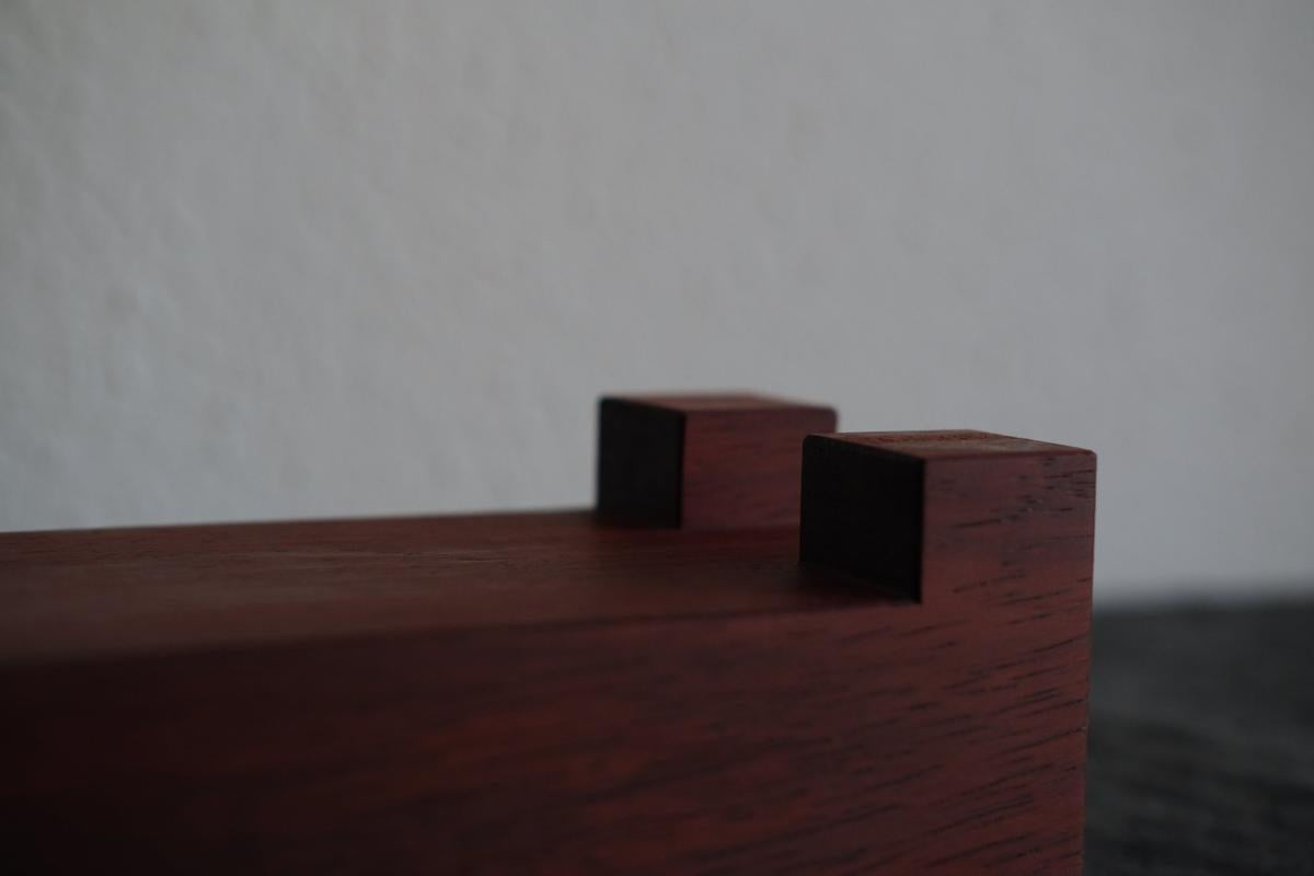 無垢材の切出し脚付き台 樹種不明 オイル仕上げ ＜2＞