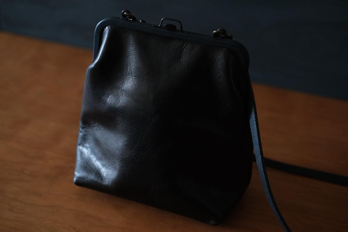 frame porch ＜エゾ鹿革黒染・Lマチあり＞ レザーショルダーポーチ SHO-61D