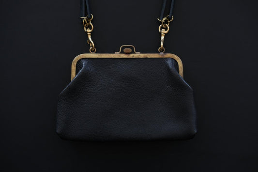 レザーショルダーポーチ ＜豚革 black＞ ｜TABACO-02