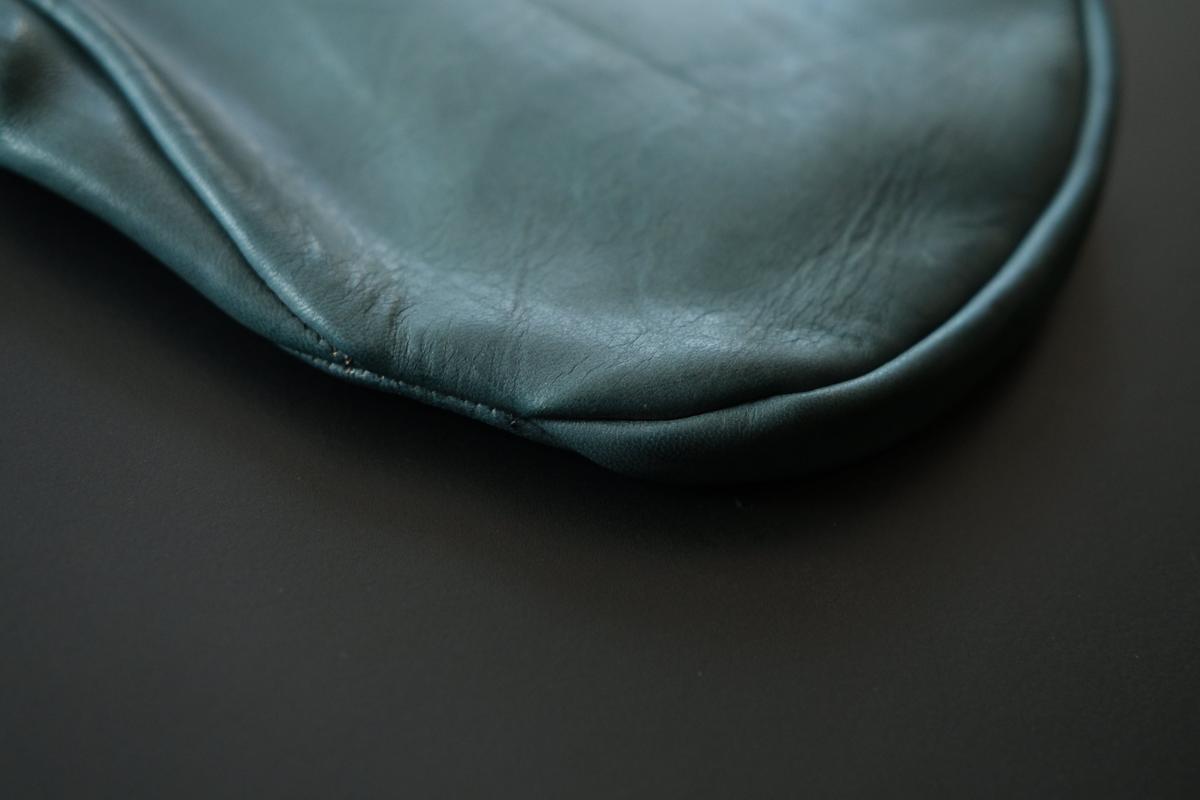 レザーショルダーポーチ frame porch SHC-R707 ＜鹿革 green＞