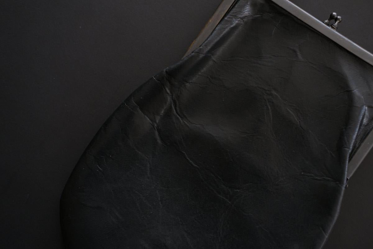 レザーショルダーポーチ frame porch SLAO-51 ＜鹿革 black＞ 01