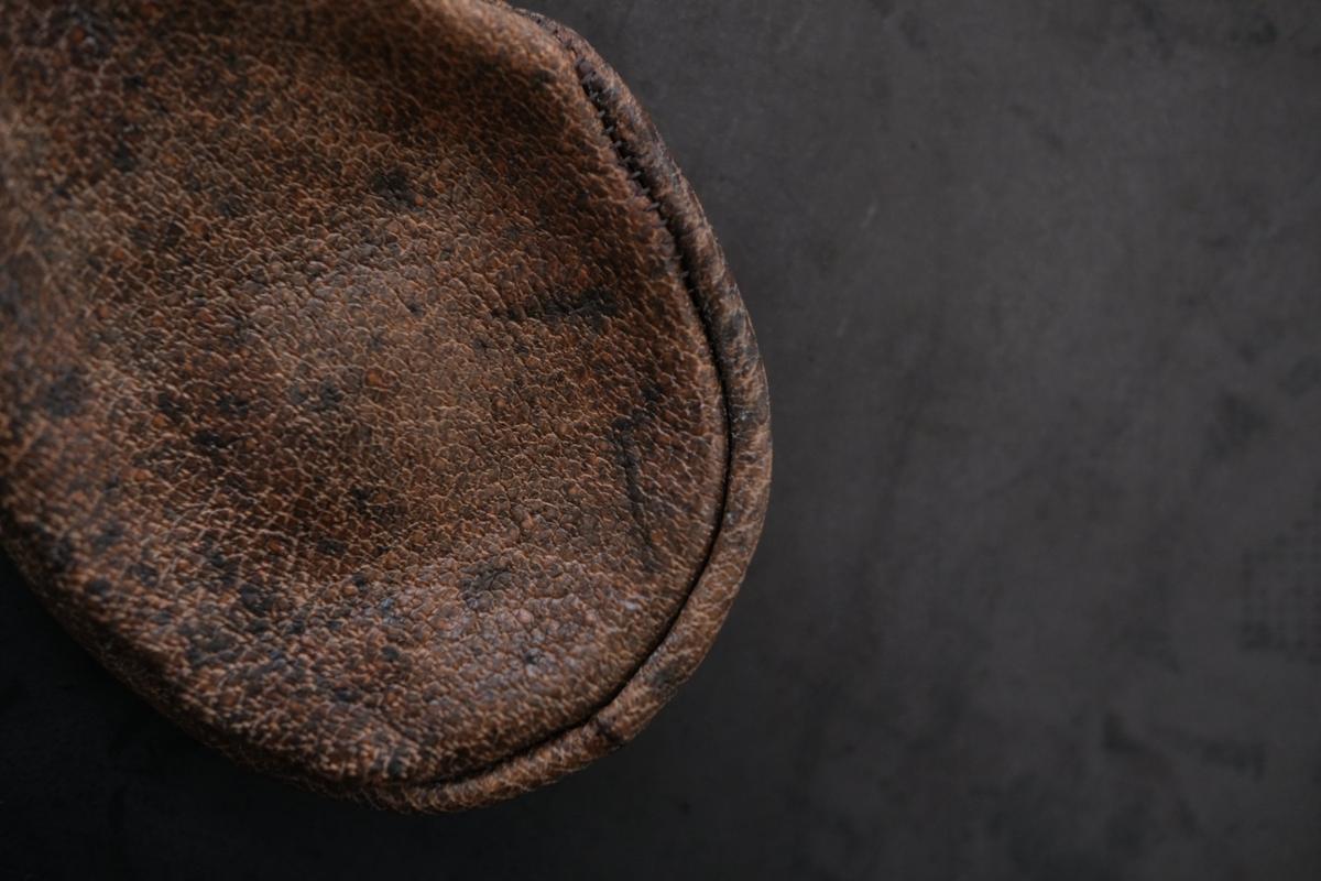 レザーショルダーミニポシェット SHC-R703 ＜熊革 墨染め＞