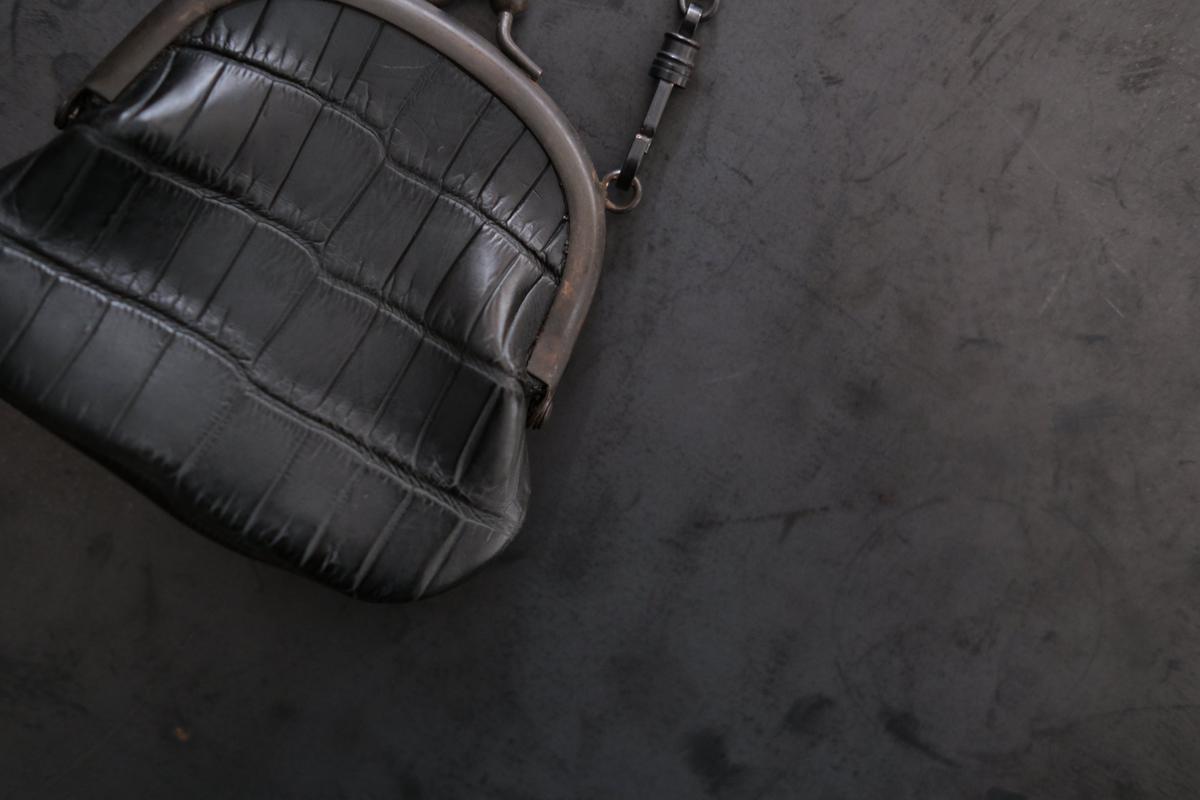 フレームネックレス SHC-73 ＜クロコダイル革 黒＞