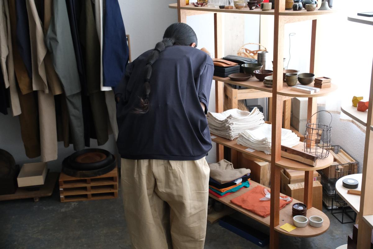 MITTAN / スーパー120’sウールスムース半袖 墨紺 T-34 / unisex