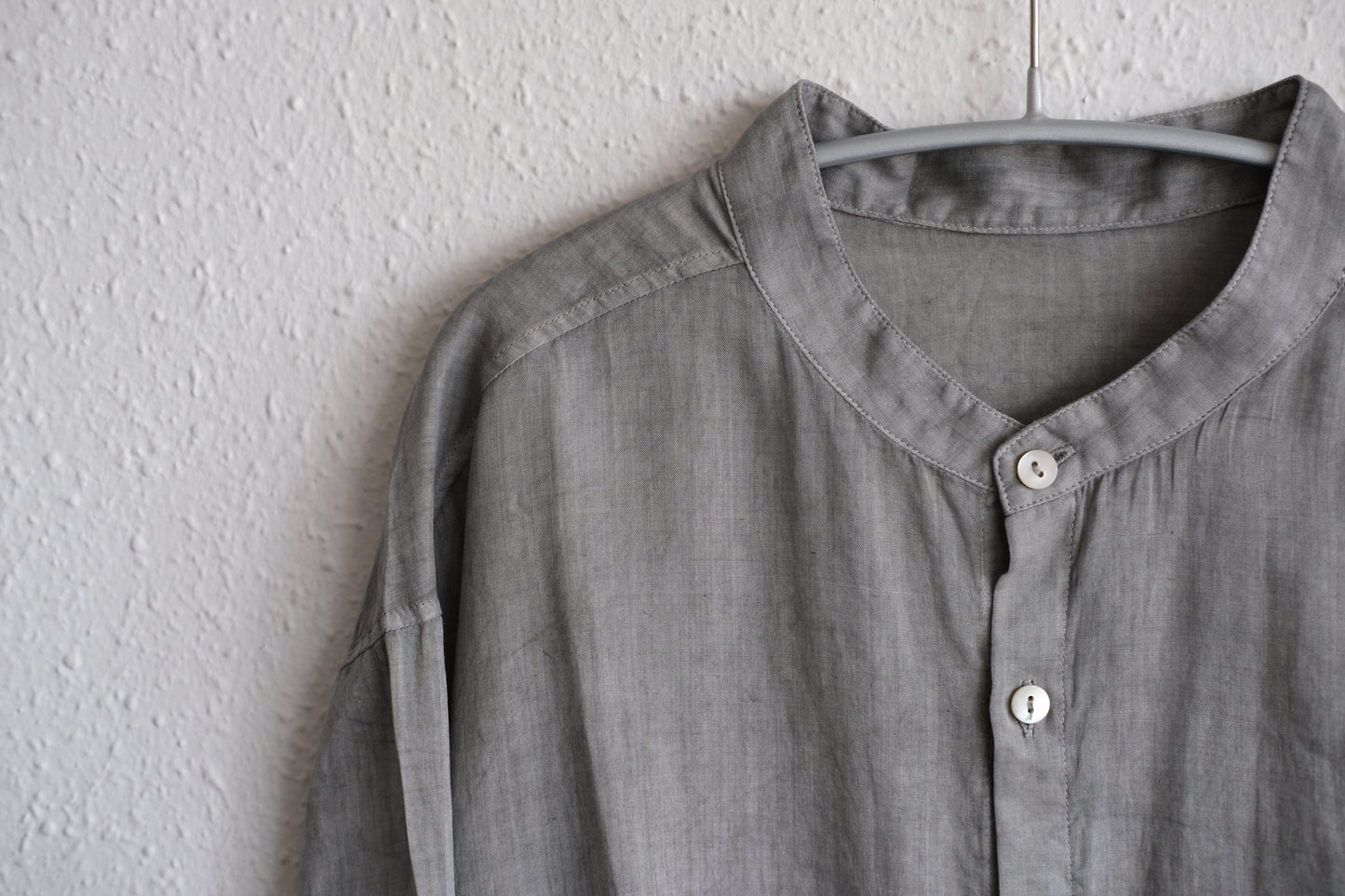 MITTAN / ラミーシルクシャツ 松煙 SH-152B / unisex
