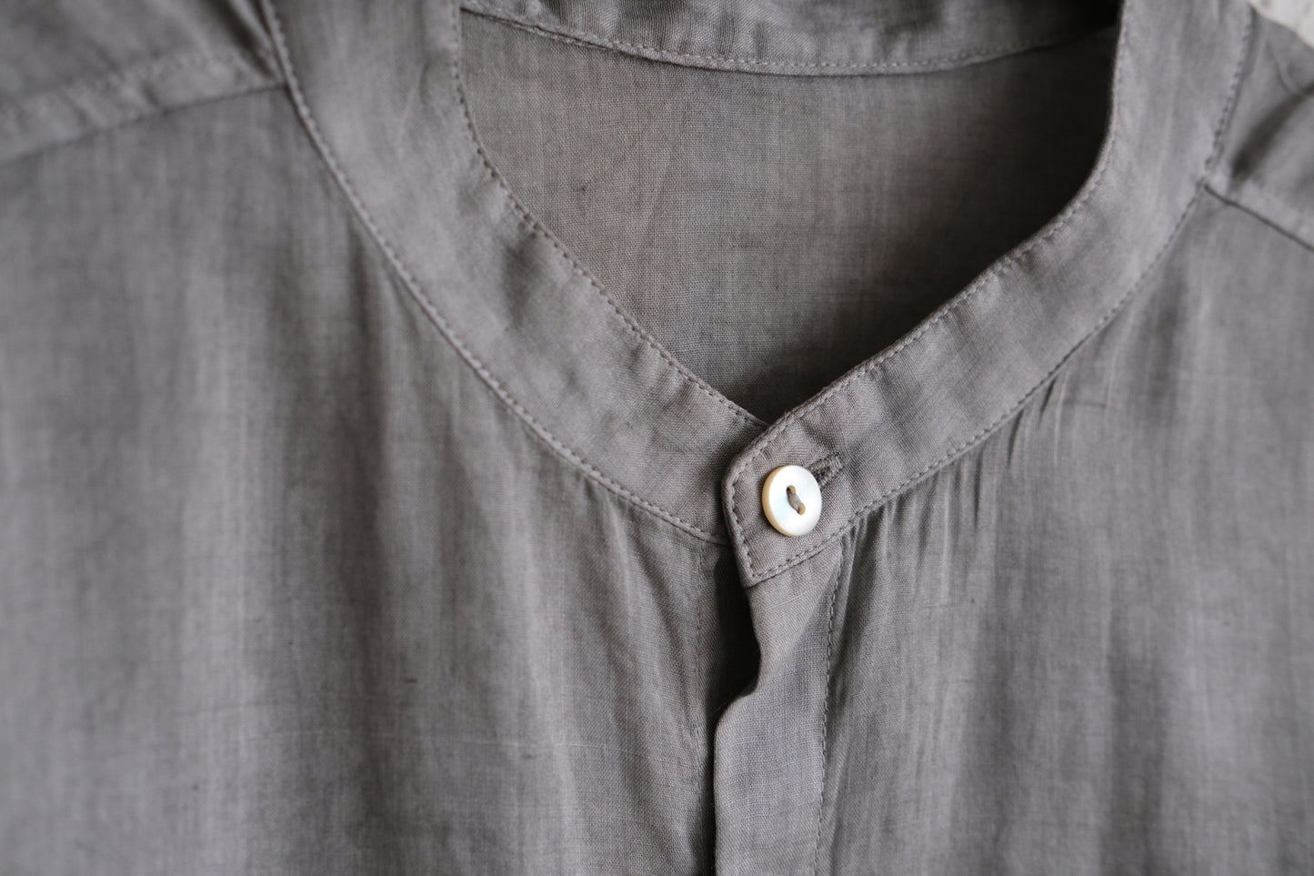 MITTAN / ラミーシルクシャツ 松煙 SH-152B / unisex