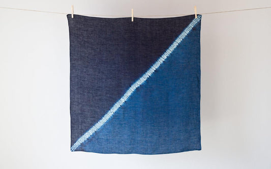 本藍染めリネン風呂敷 境界