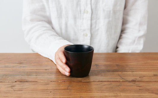 漆塗りのハツリカップ|ミズメザクラ