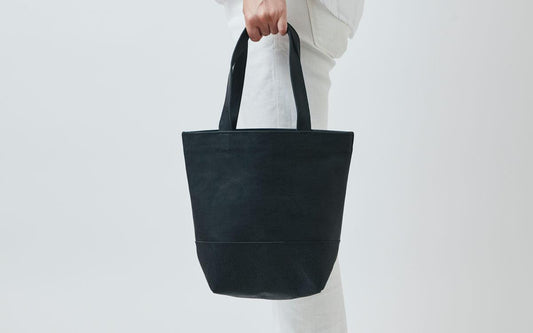 レザートートバッグ black <S タテ>